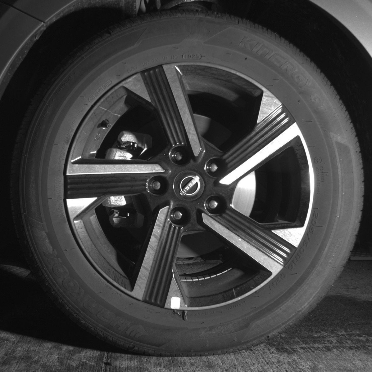 Used 2025 Nissan Sentra SV image 12