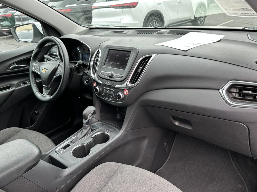 Used 2024 Chevrolet Equinox LT FWD image 16