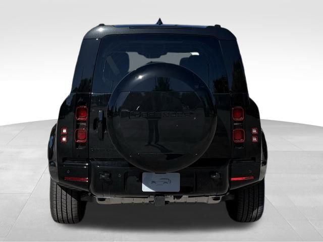 New 2025 Land Rover Defender 110 X-Dynamic SE image 7