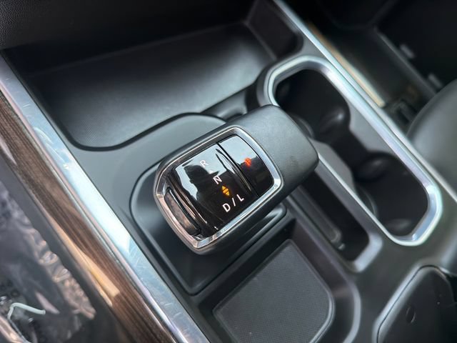 Used 2023 Chevrolet Silverado 1500 RST w/ Convenience Package II AWD/4WD image 33