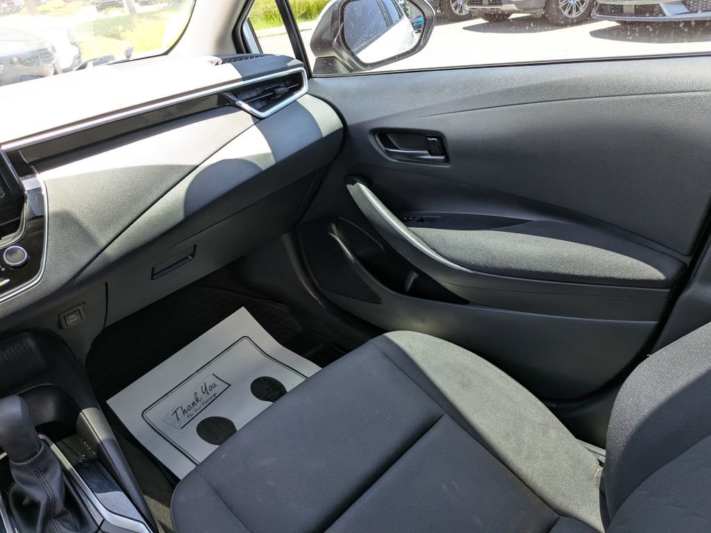 Used 2024 Toyota Corolla LE FWD image 19