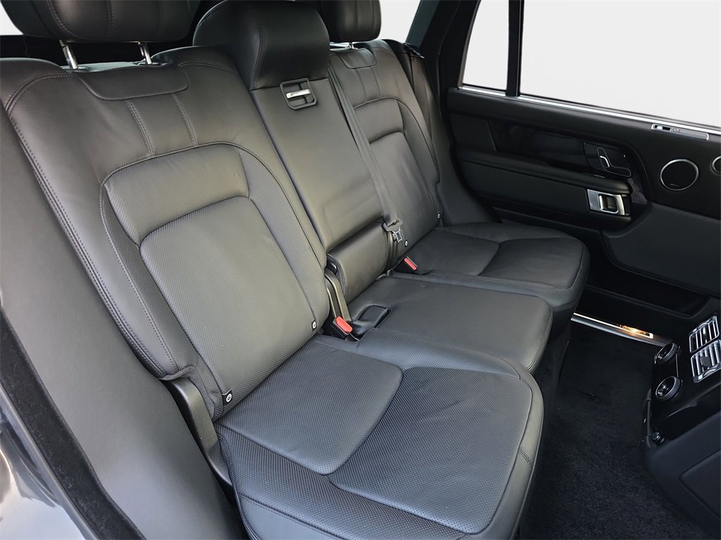 Used 2020 Land Rover Range Rover Long Wheelbase HSE image 16