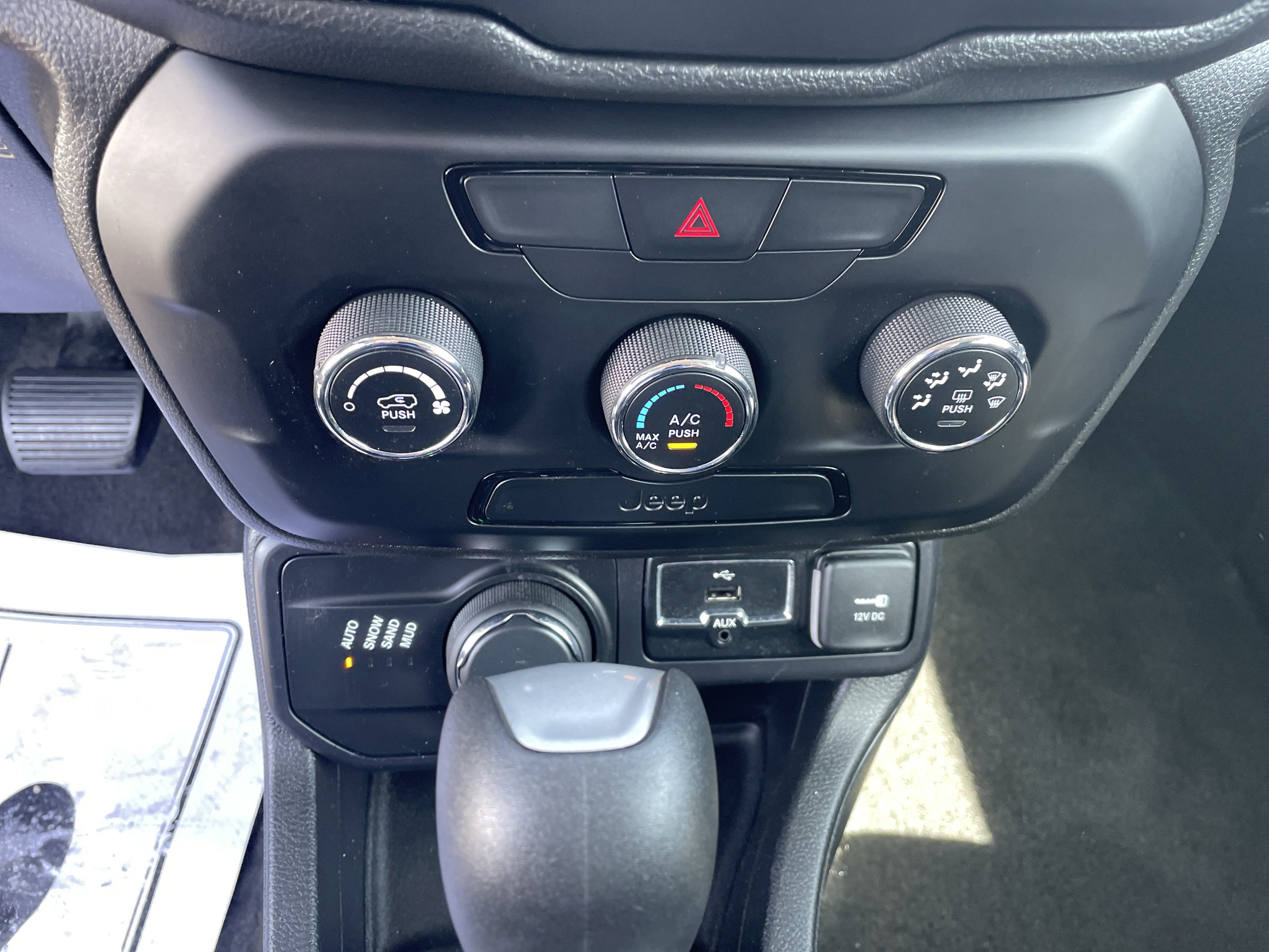 Used 2019 Jeep Renegade Sport w/ Sport Appearance Group image 18