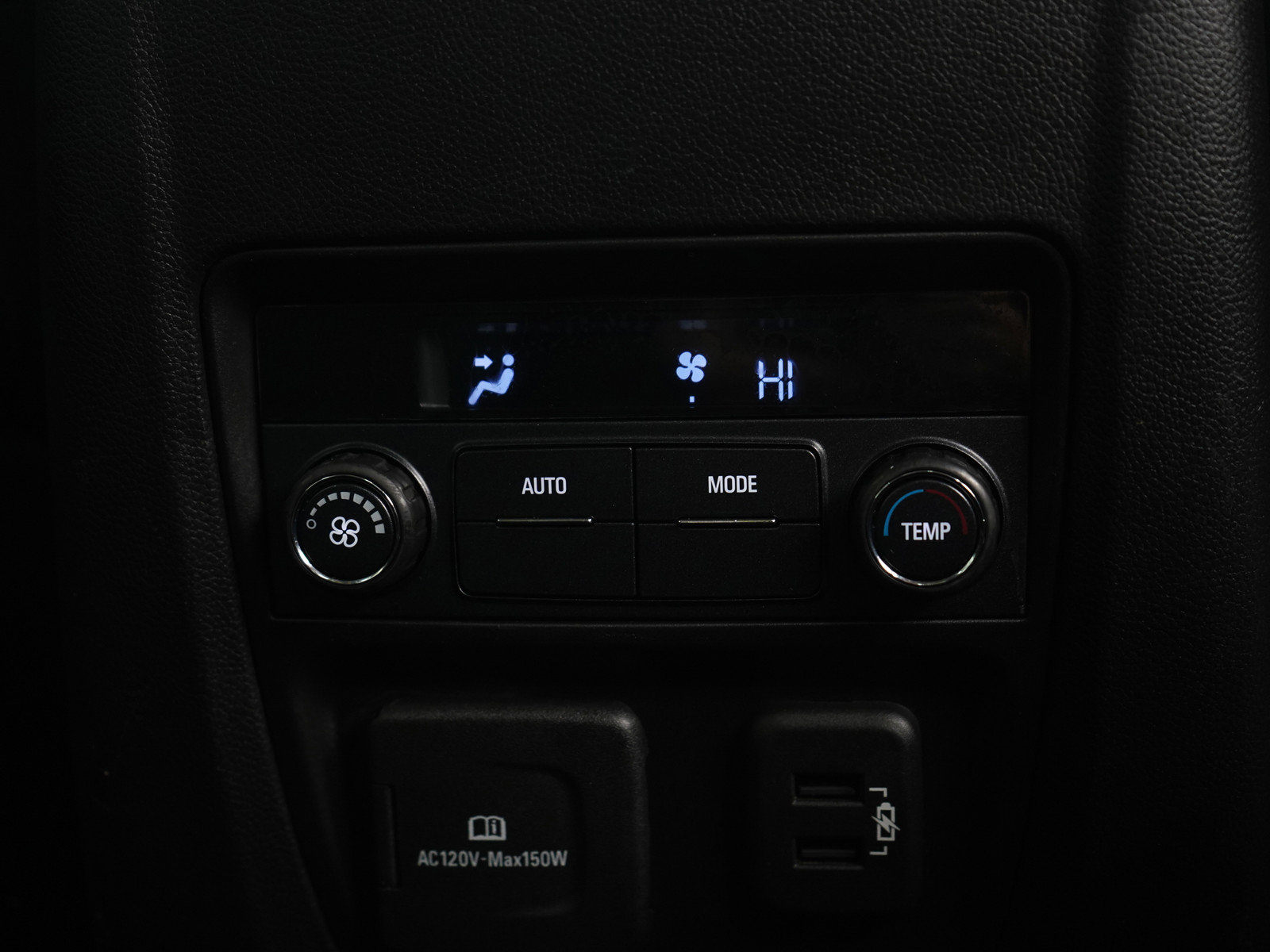 Used 2020 Buick Enclave Essence w/ Sound and Sites Package AWD/4WD image 17