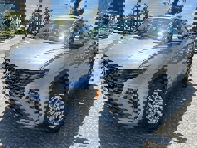 New 2026 Hyundai Tucson SE image 2