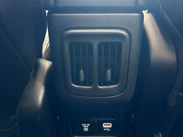 Used 2018 Jeep Compass Limited w/ Navigation Group image 26