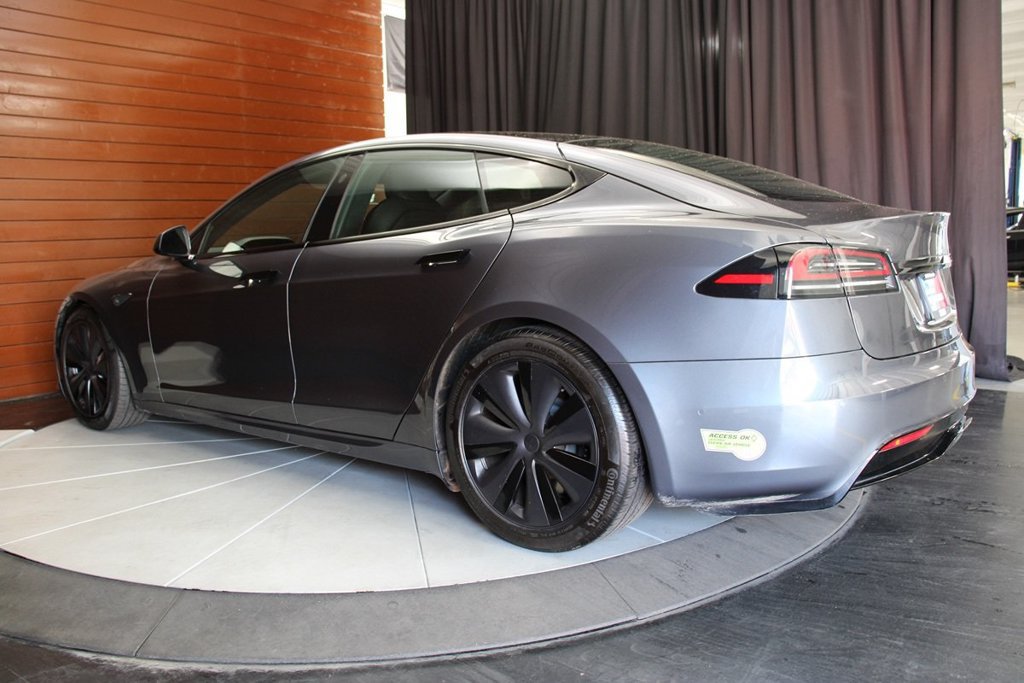 Used 2023 Tesla Model S AWD/4WD image 16