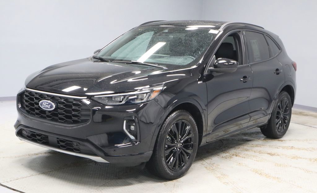 Used 2023 Ford Escape ST-Line Elite w/ Premium Technology Package AWD/4WD image 7