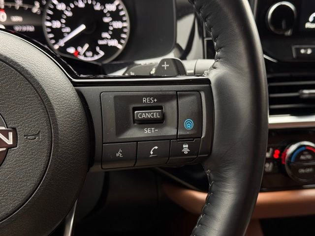 Used 2022 Nissan Pathfinder Platinum w/ Cargo Package image 35