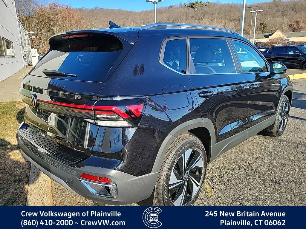 New 2026 Volkswagen Taos SE AWD/4WD image 3