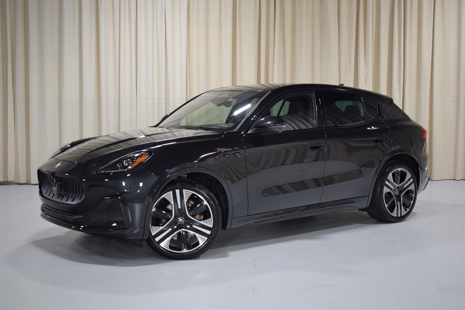 New 2025 Maserati Grecale Folgore