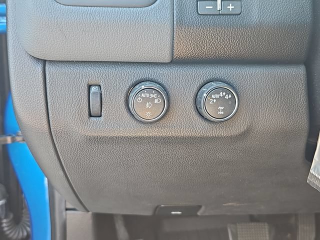 Used 2021 Chevrolet Colorado Z71 w/ Safety Package AWD/4WD image 24