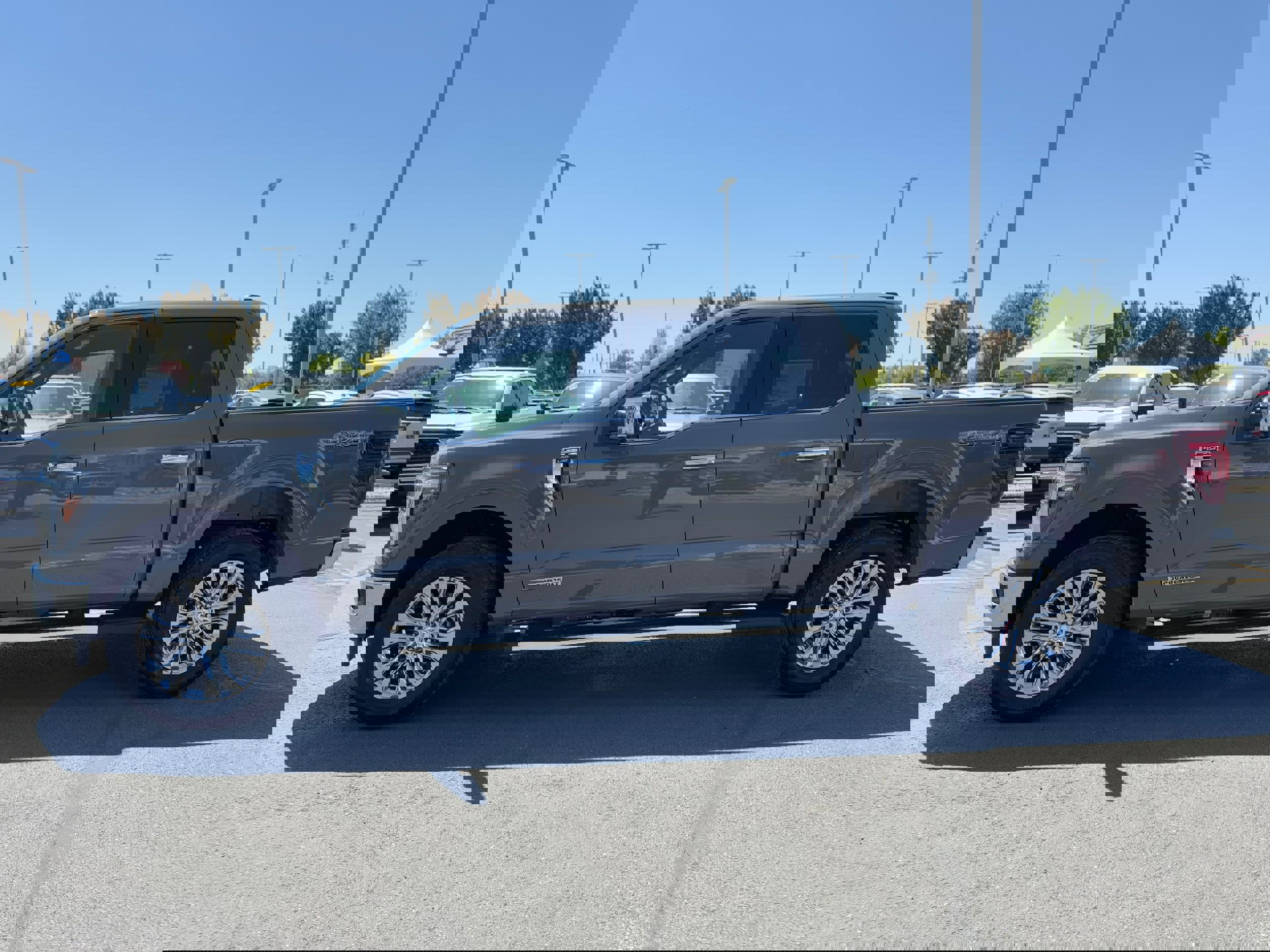 New 2025 Ford F150 Lariat w/ Equipment Group 501A Mid image 8