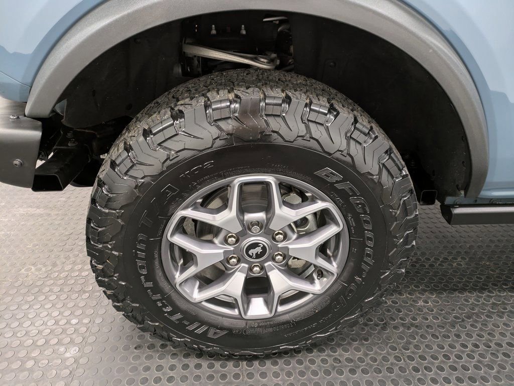 Used 2021 Ford Bronco Badlands image 8