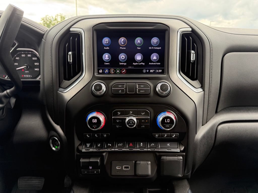 Used 2022 GMC Sierra 3500 Denali AWD/4WD image 10