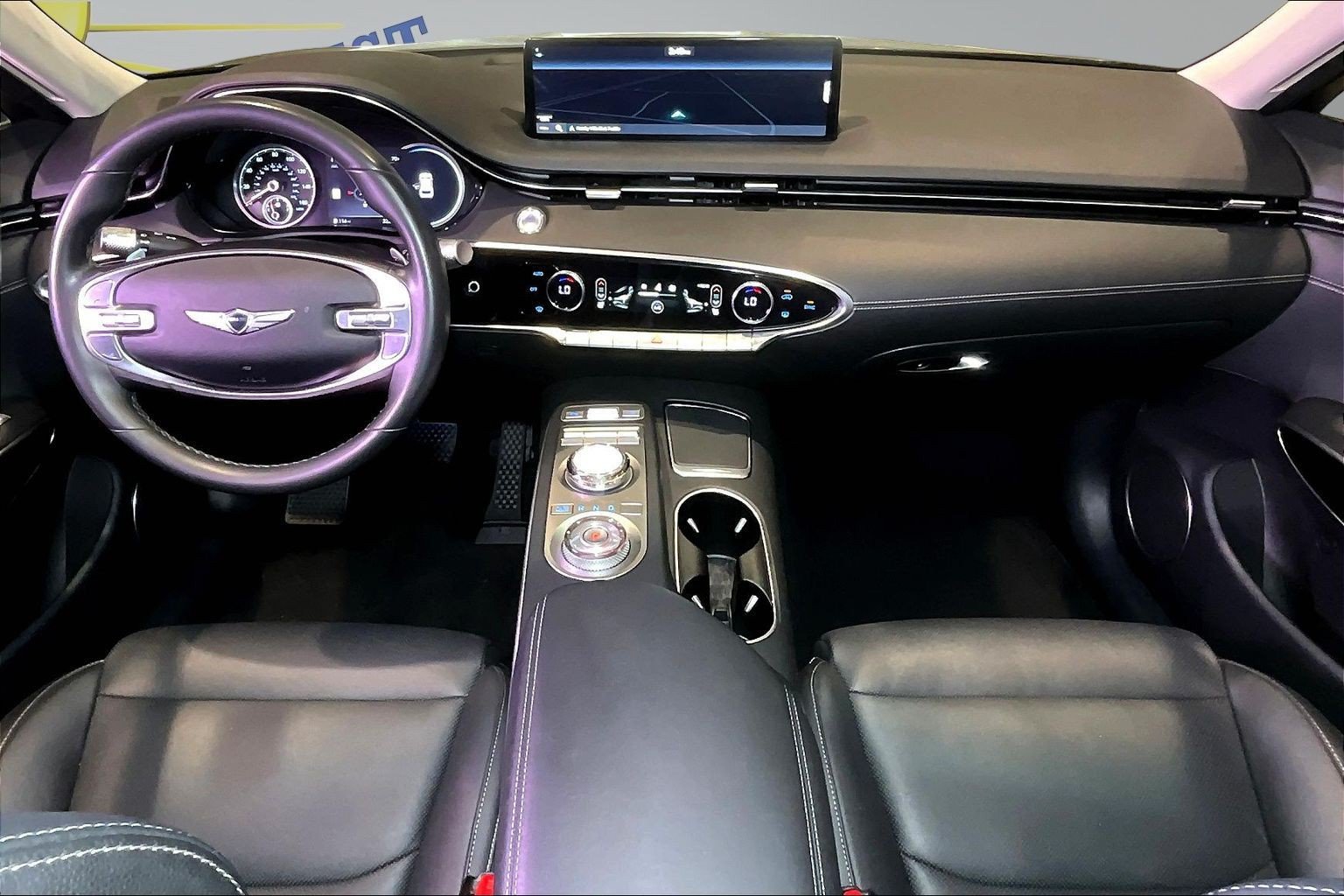 Used 2025 Genesis GV70 2.5T AWD/4WD image 8