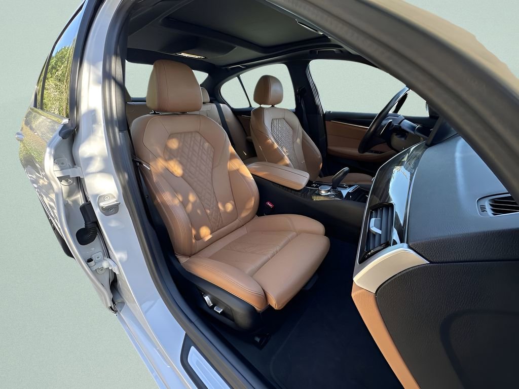 Certified 2023 BMW 530i xDrive w/ Premium Package image 32