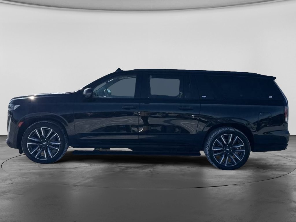 Used 2024 Cadillac Escalade ESV Sport Platinum AWD/4WD image 3