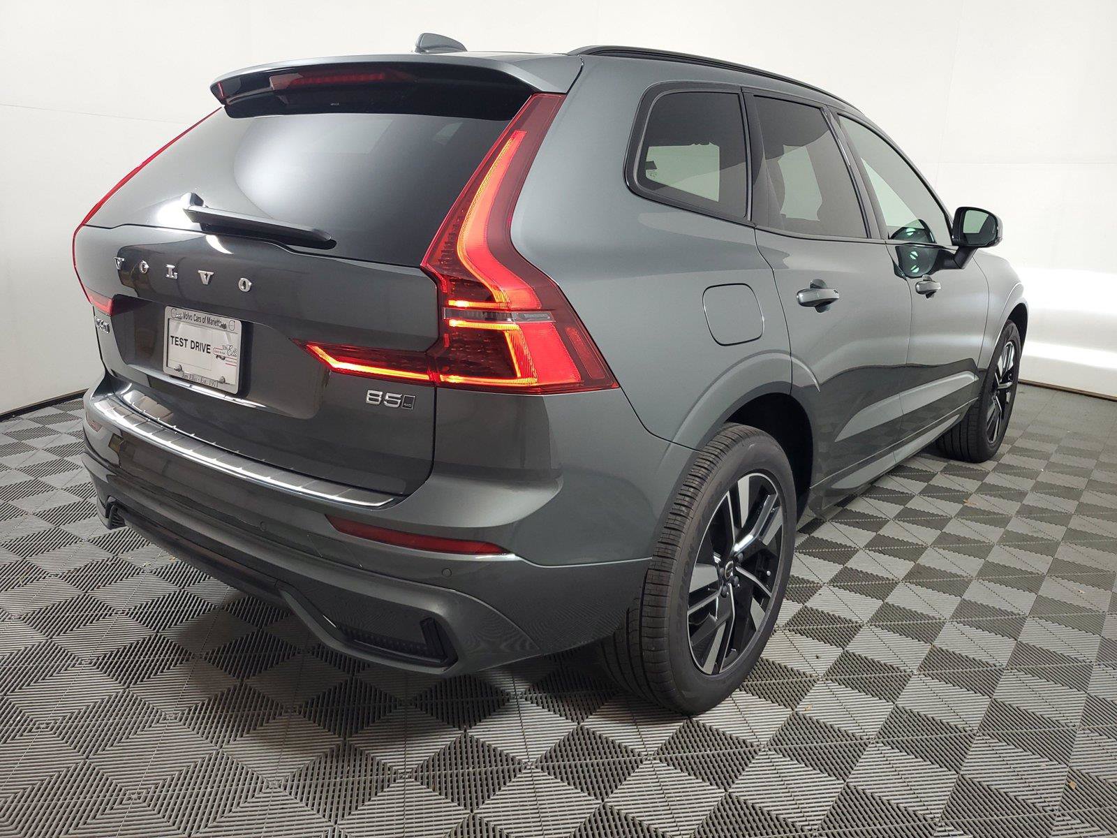 New 2027 Volvo XC60 B5 Core AWD/4WD image 6