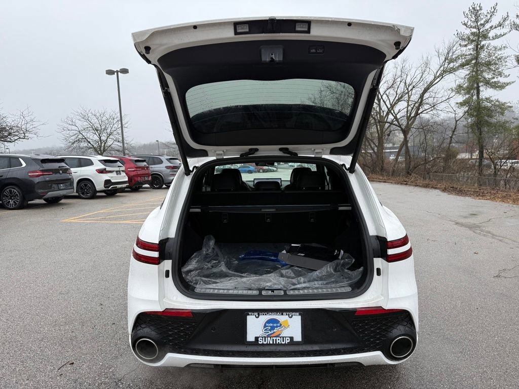 Used 2025 Genesis GV70 3.5T Sport w/ Sport Advanced Package image 27