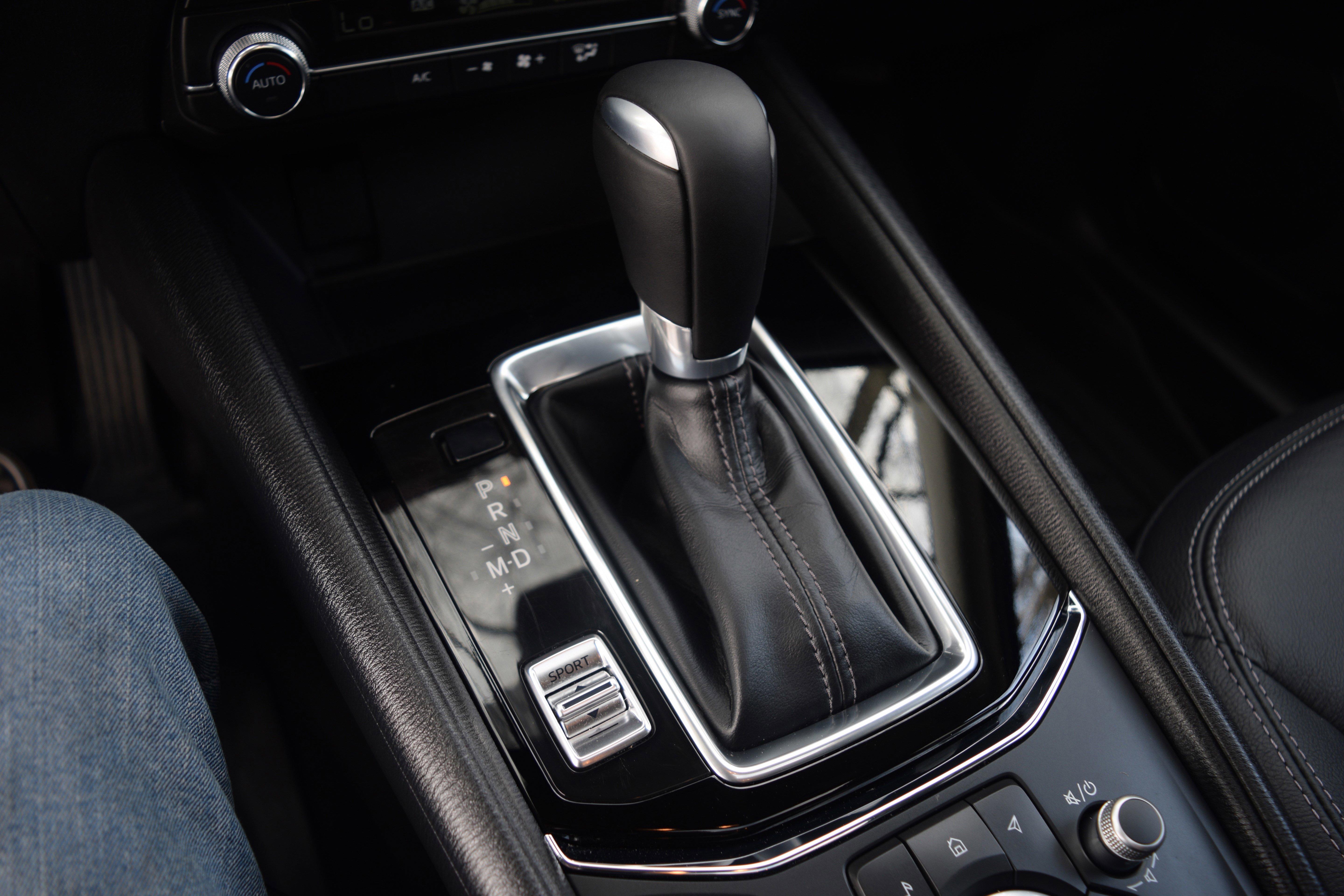 Used 2025 MAZDA CX-5 AWD 2.5 S w/ Preferred Package image 12