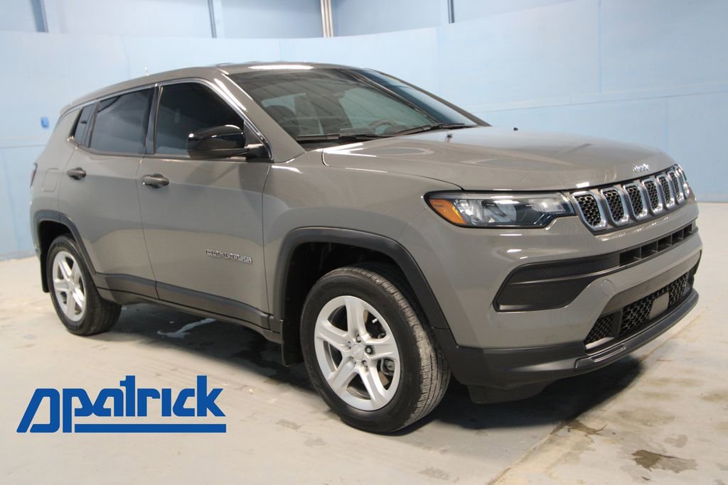 Used 2023 Jeep Compass Sport AWD/4WD image 1