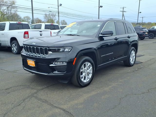 Certified 2023 Jeep Grand Cherokee Limited AWD/4WD image 3