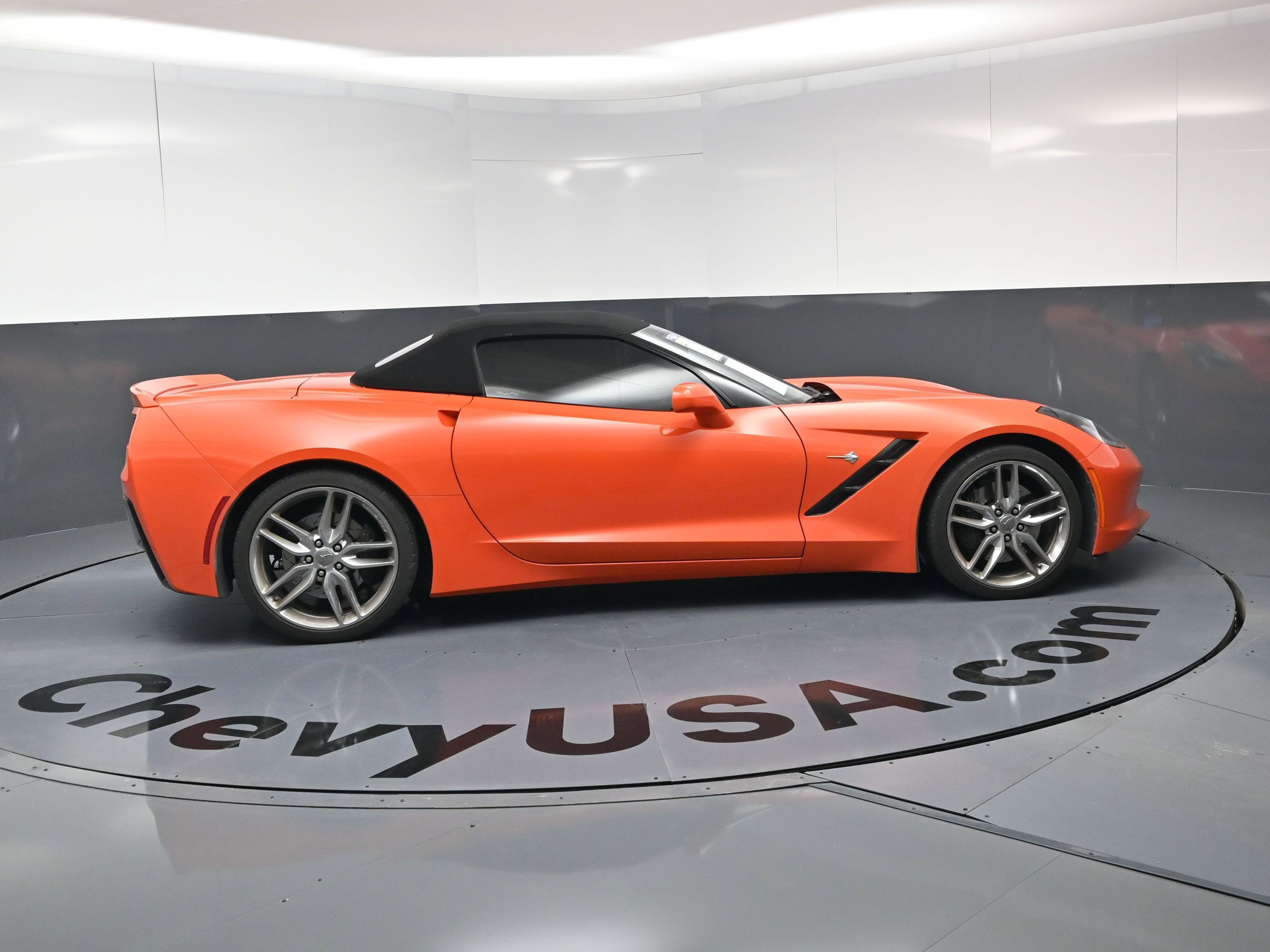 Used 2019 Chevrolet Corvette Stingray Convertible Z51 2LT image 10