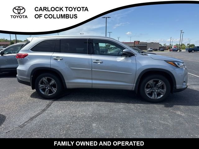Used 2019 Toyota Highlander Limited Platinum w/ Carpet Mat Package (TMS) AWD/4WD image 4