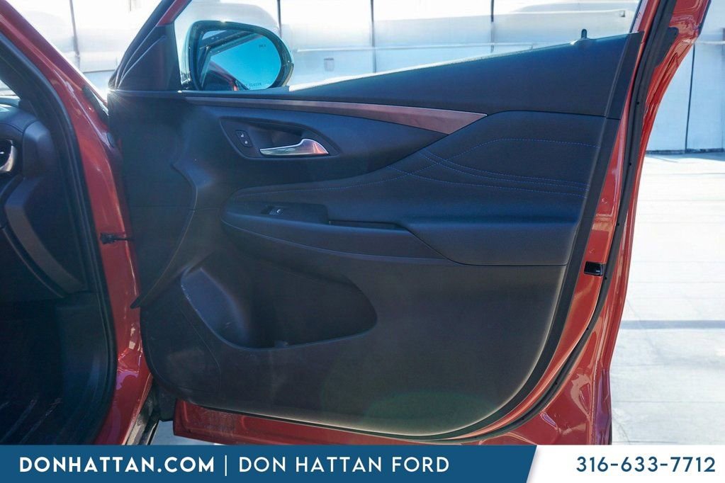 Used 2024 Buick Envista Sport Touring w/ Convenience I Package FWD image 25