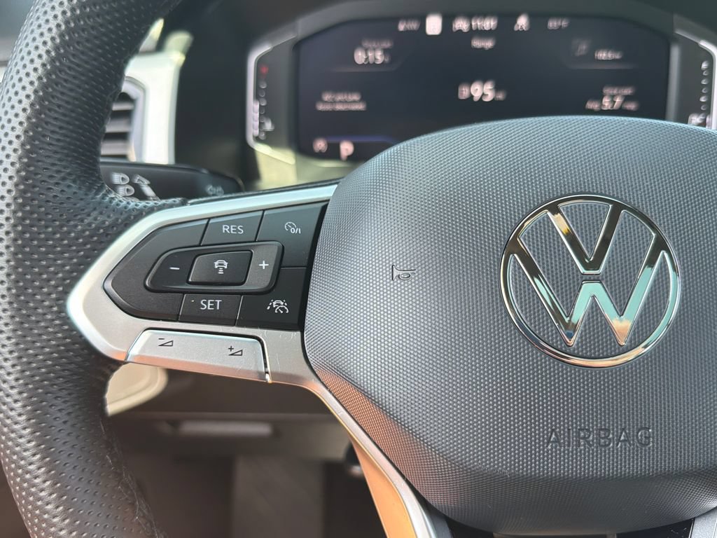 Used 2023 Volkswagen Atlas Cross Sport SEL R-Line AWD/4WD image 13