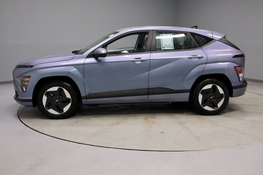 Certified 2024 Hyundai Kona SE image 8