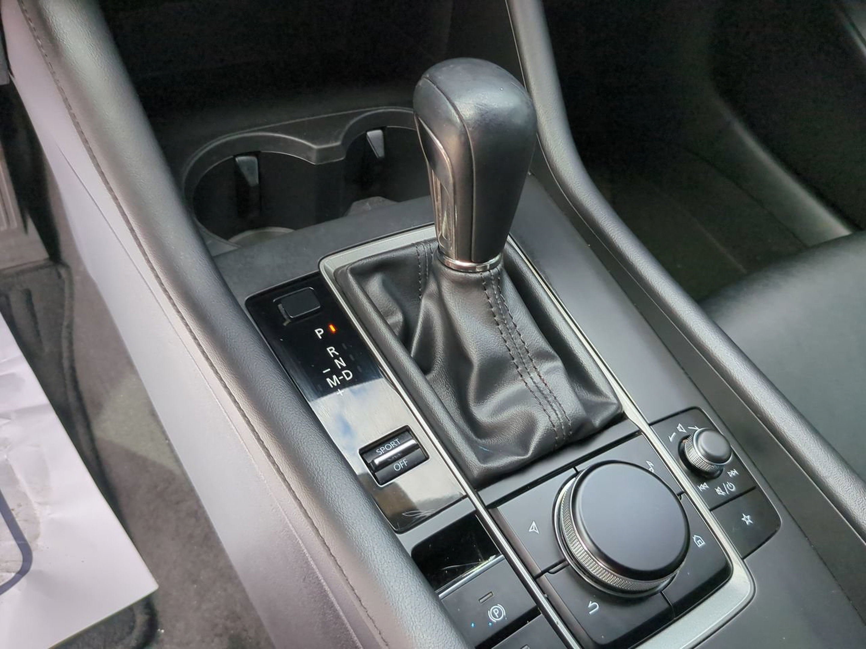 Used 2023 MAZDA MAZDA3 s FWD image 16