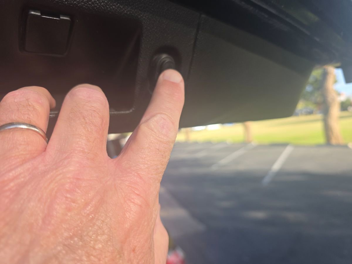 Used 2018 GMC Yukon XL Denali image 32