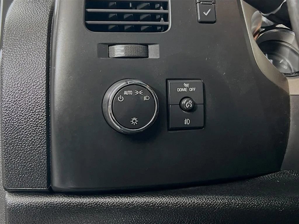 Used 2010 Chevrolet Silverado 1500 LT image 11