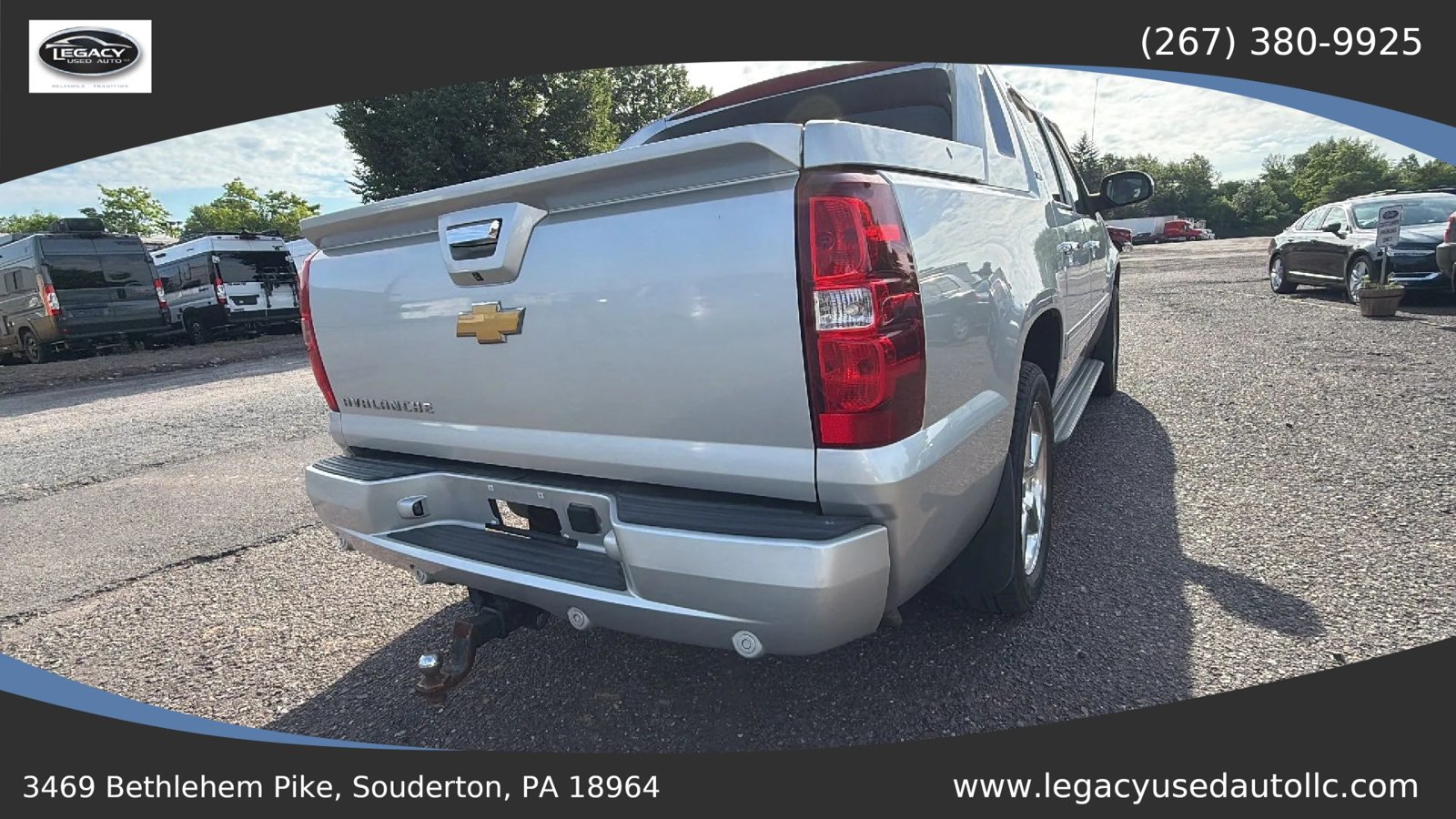 Used 2012 Chevrolet Avalanche LTZ AWD/4WD image 15
