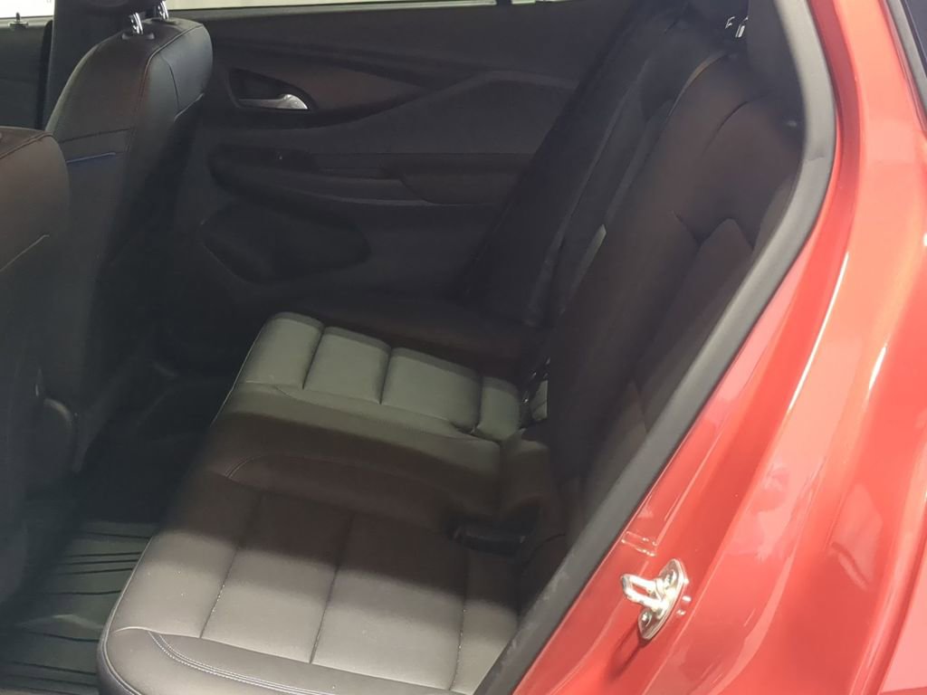 Used 2024 Buick Envista Sport Touring w/ Convenience I Package image 19