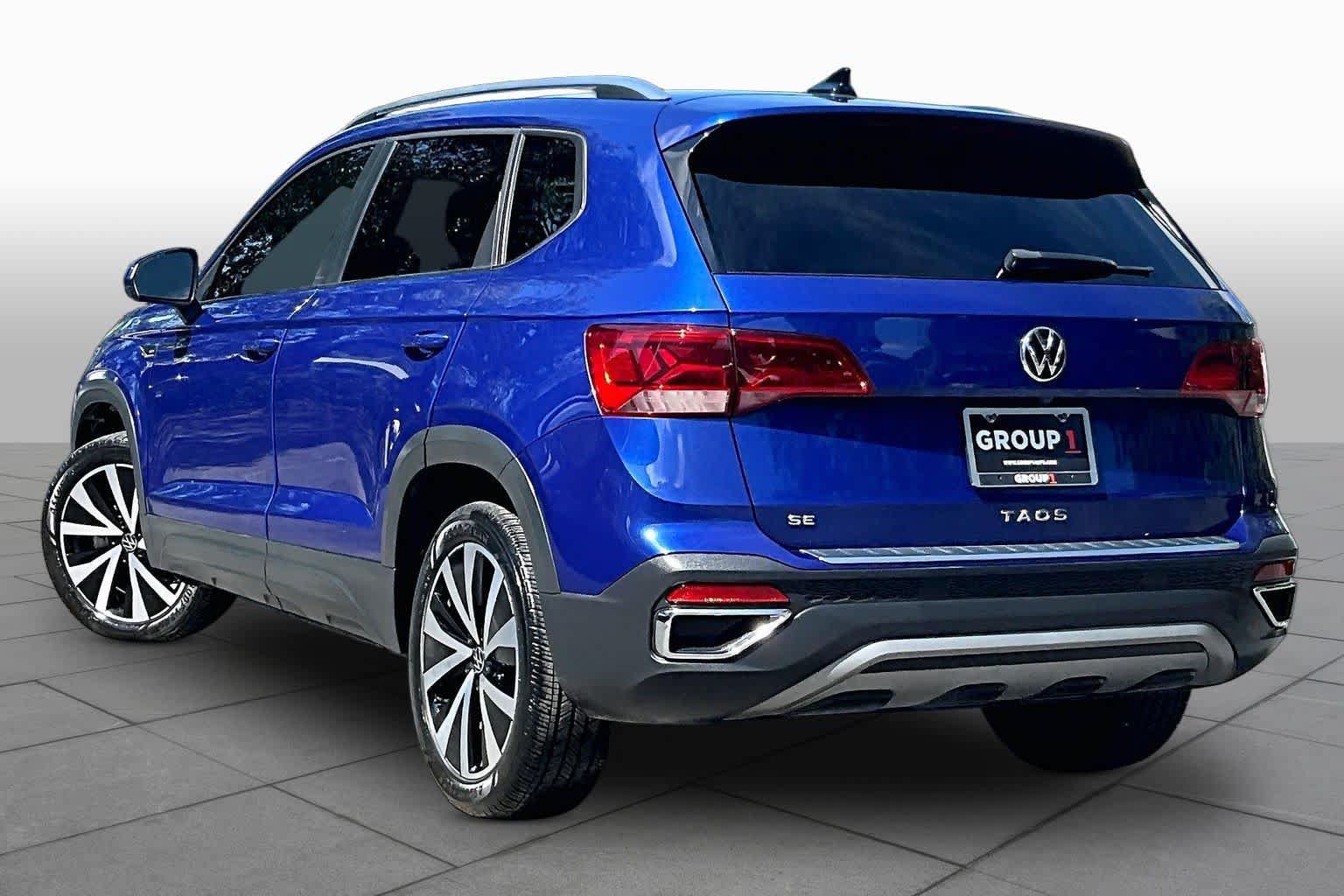Certified 2023 Volkswagen Taos SE FWD image 12