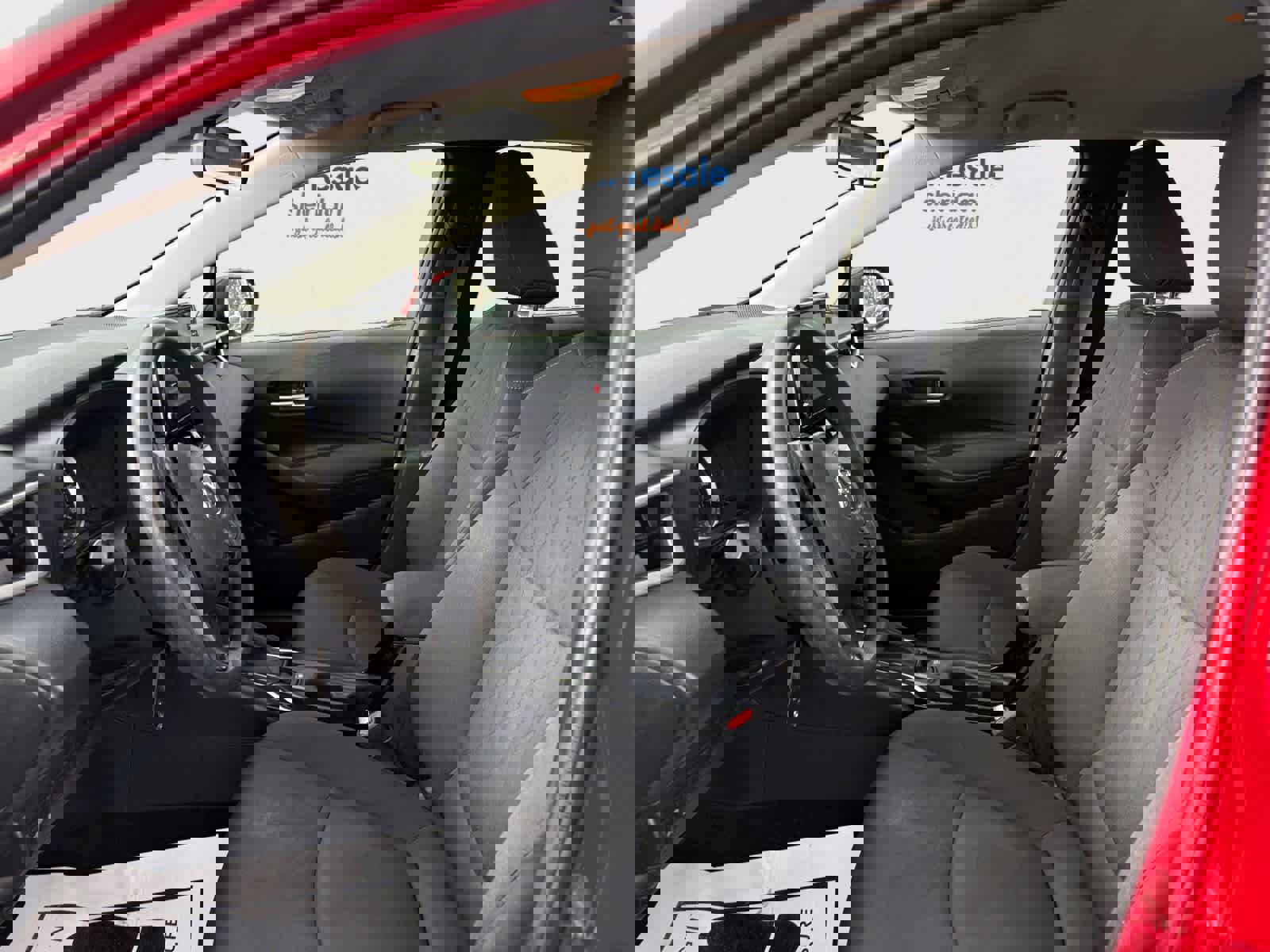 Used 2020 Toyota Corolla LE image 10