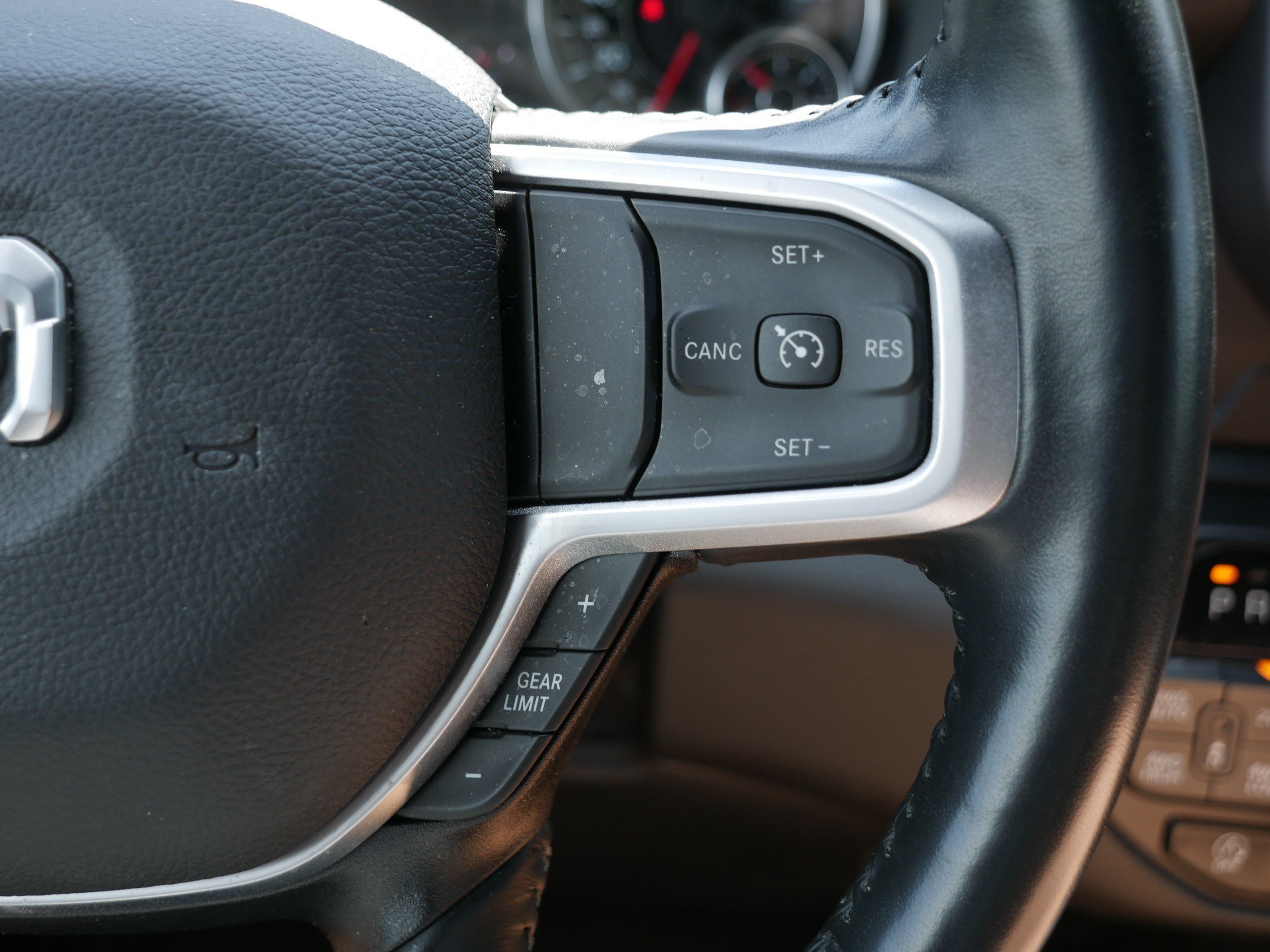Used 2022 RAM 1500 Big Horn AWD/4WD image 30