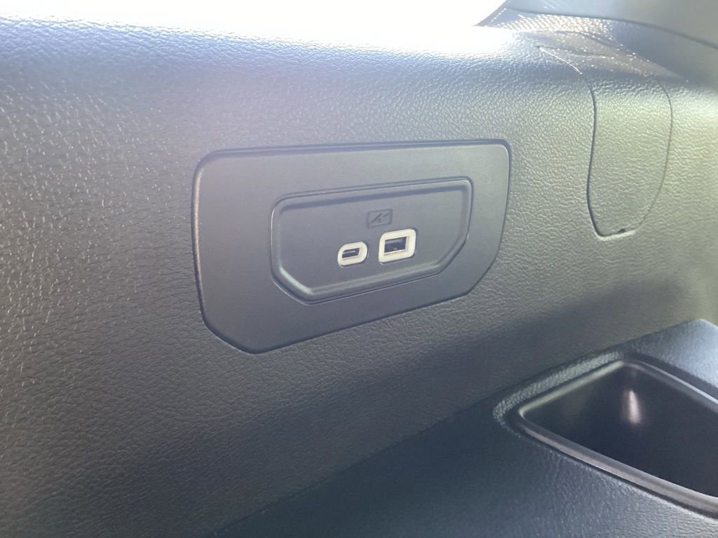 Used 2025 Jeep Grand Cherokee L Altitude image 16