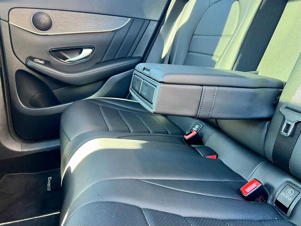 Used 2022 Mercedes-Benz GLC 300 4MATIC image 17