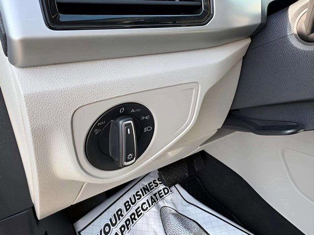 Used 2023 Volkswagen Atlas SEL image 21