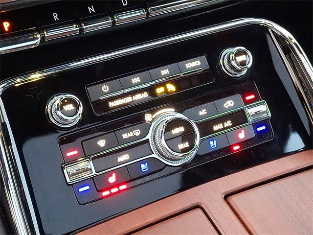 Certified 2021 Lincoln Navigator Reserve image 17