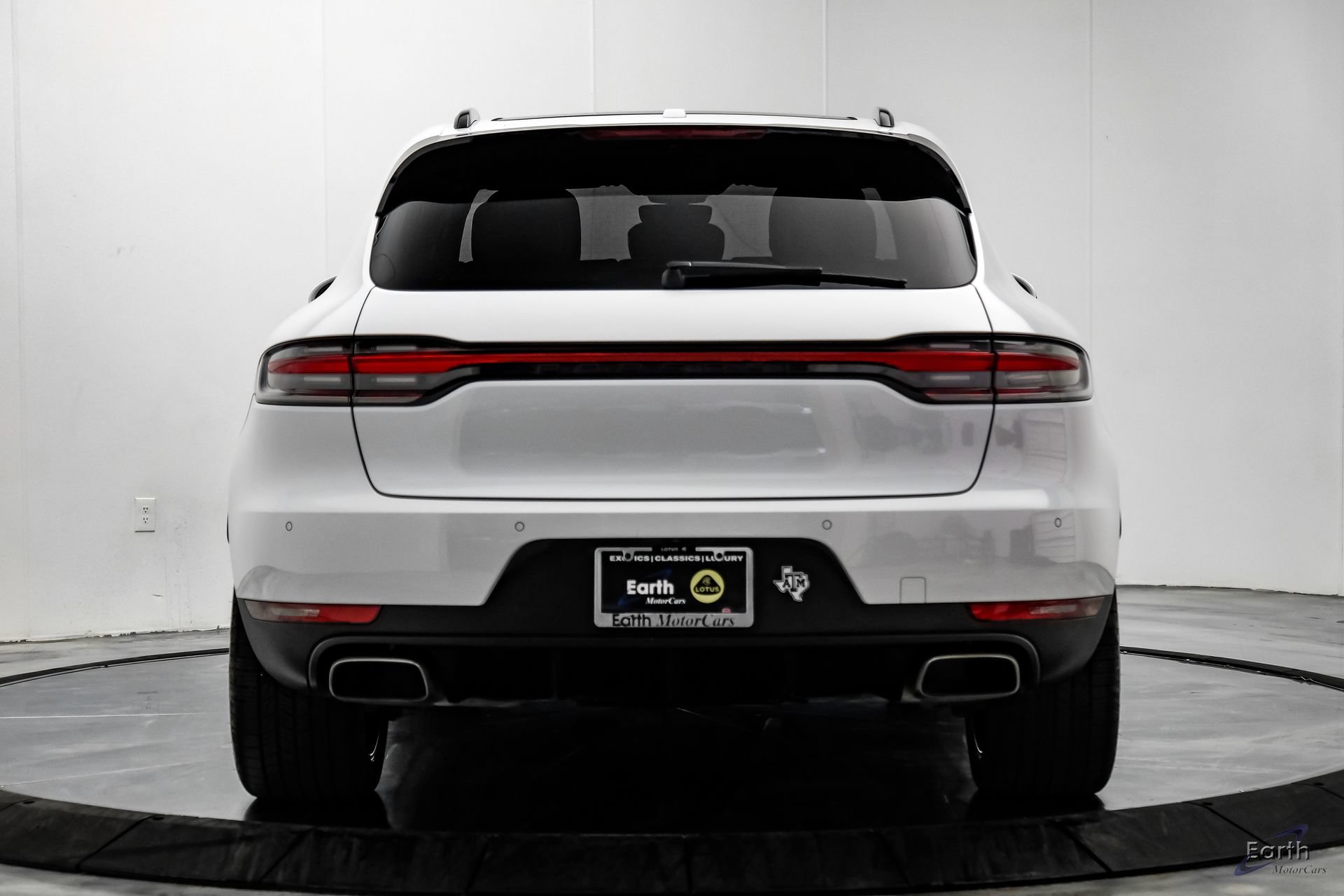 Used 2021 Porsche Macan AWD/4WD image 12