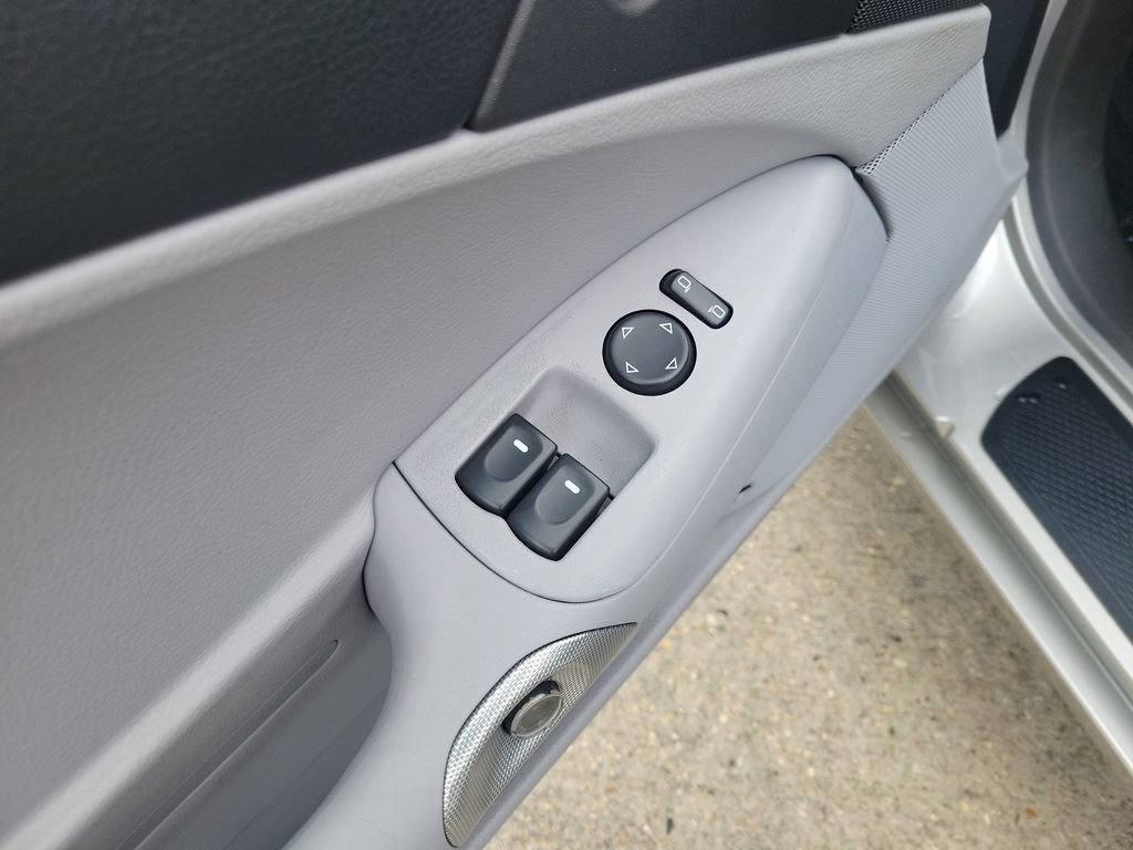 Used 2005 Chevrolet Corvette Coupe w/ Preferred Equipment Group image 13