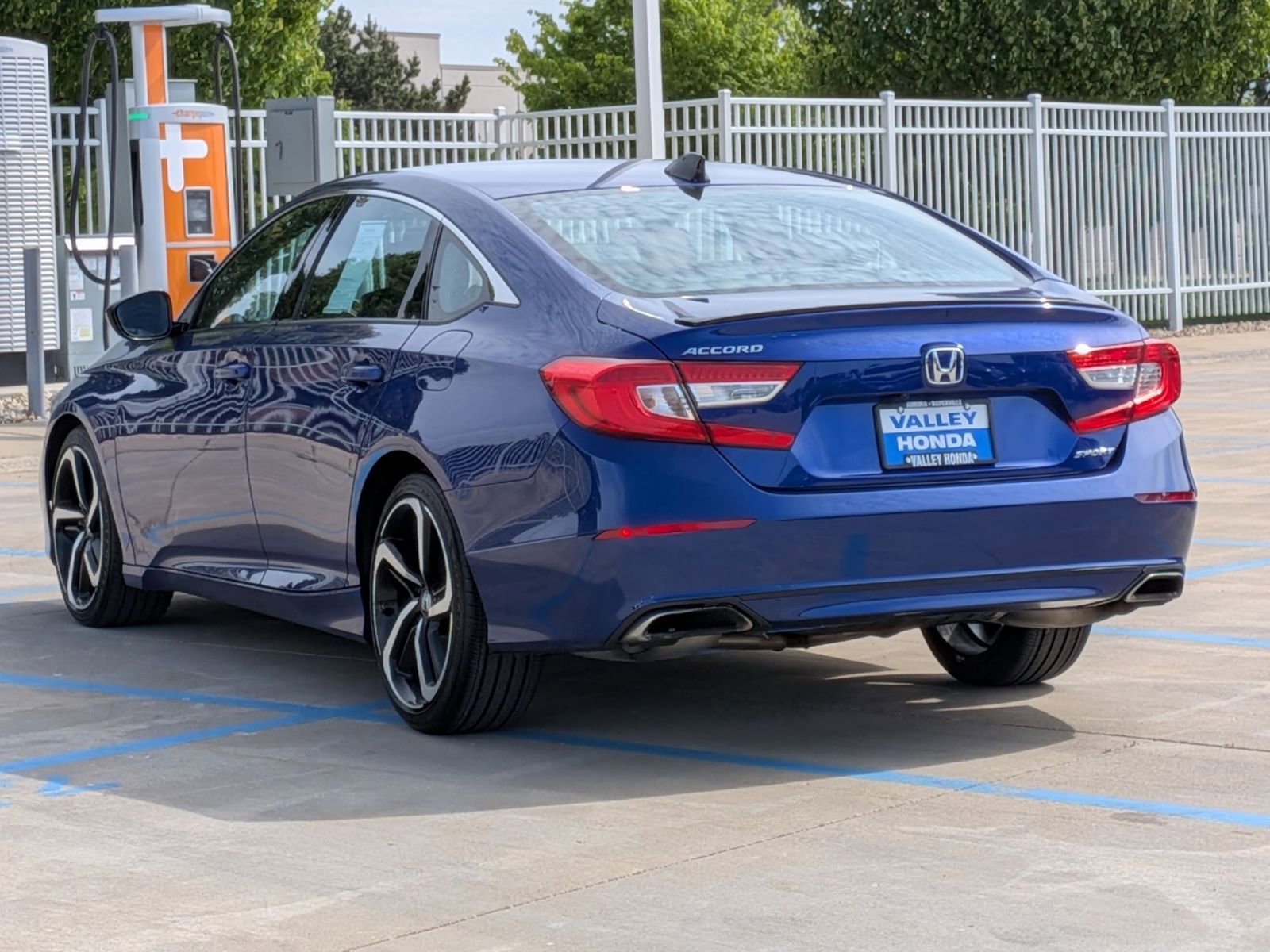 Used 2022 Honda Accord Sport image 9