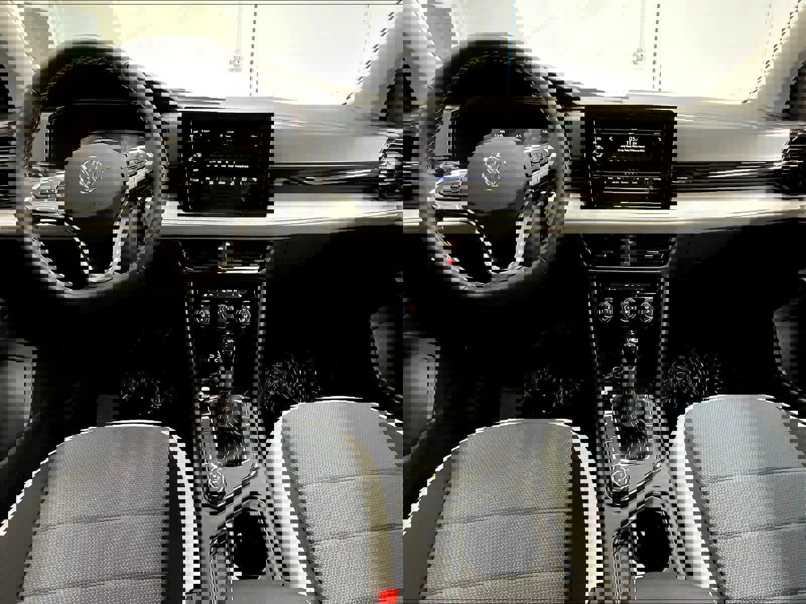 New 2026 Volkswagen Taos S image 7