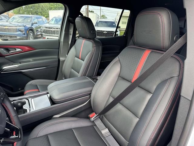 New 2026 Chevrolet Traverse RS w/ LPO, Floor Liner Package FWD image 39