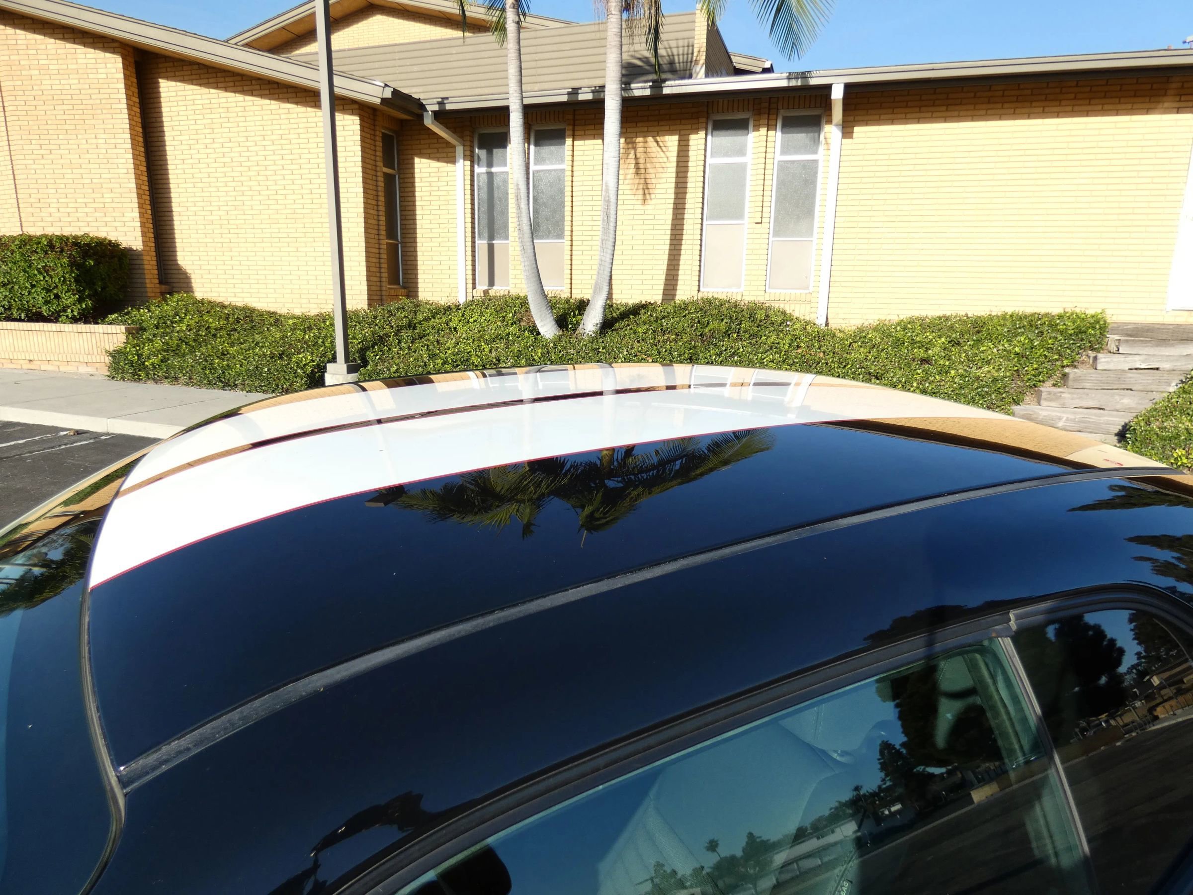 Used 2013 Dodge Challenger SXT image 19